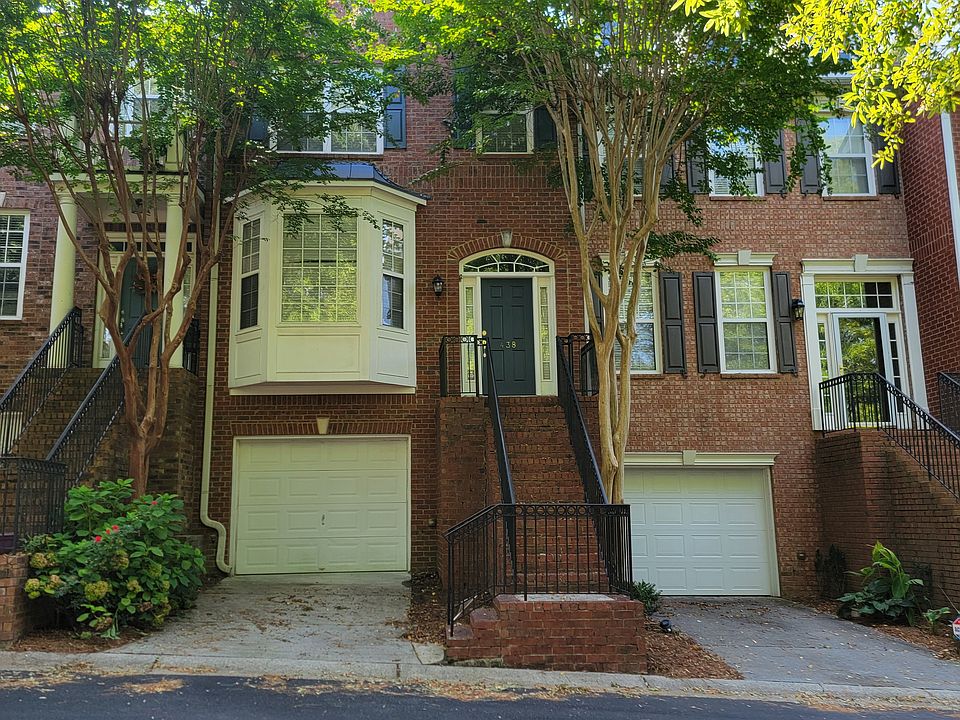 1st image of 438 Tioram Ln SE