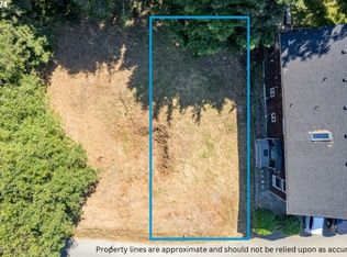 W 1st St #900, Cannon Beach, OR