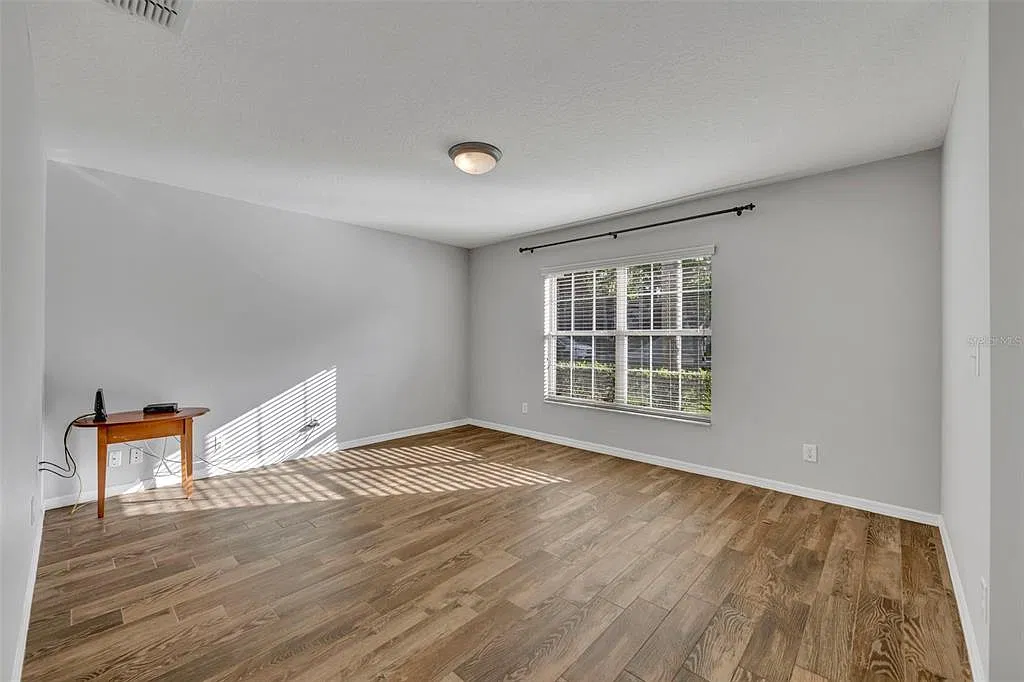 4 bed, 3.0 bath, 2446 sqft, $3,000 — Photo 4