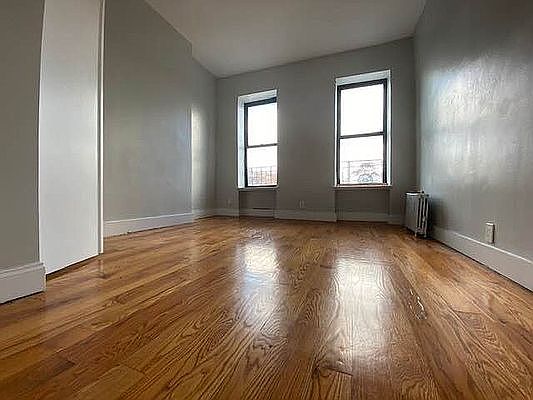 4th image of 1901 Amsterdam Ave #C4