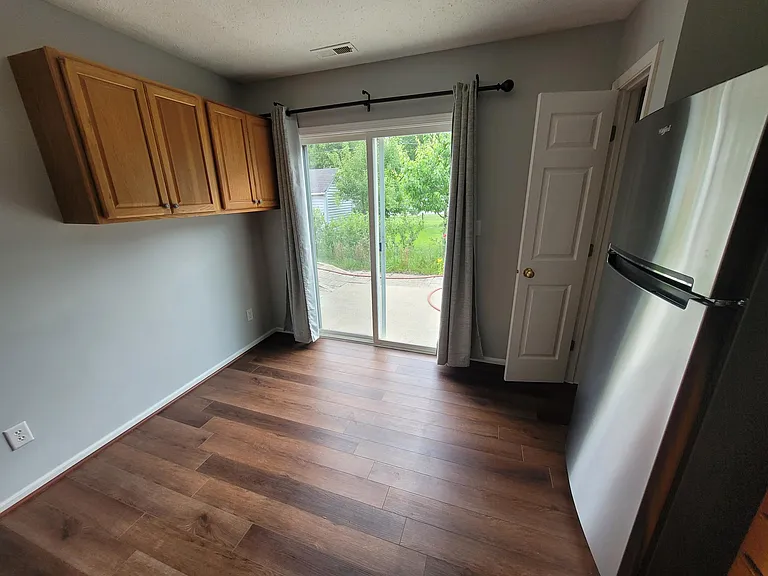 17018 Addison Ct — Photo 6