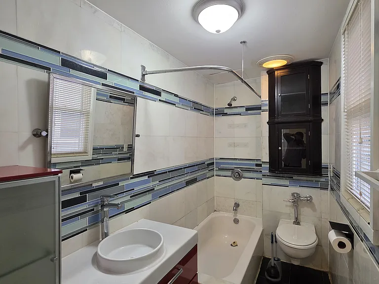 373 Norton St #1 — Photo 11