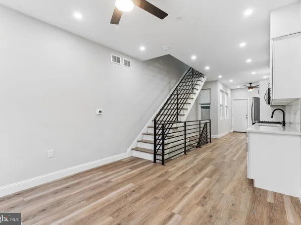 2006 N Bodine St, Philadelphia, PA 19122