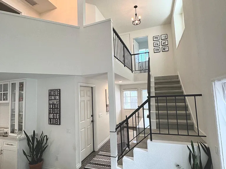 117 E Wilson St #B — Photo 11