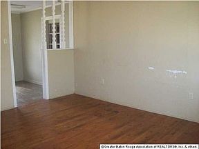 4th image of 10224 Black Oak Dr