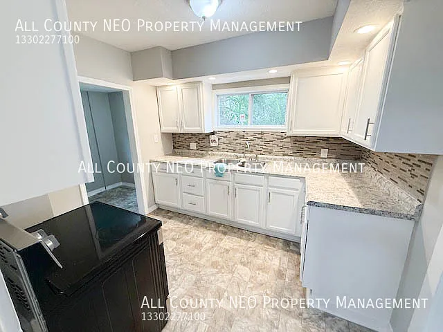 1114 Herberich Ave — Photo 14