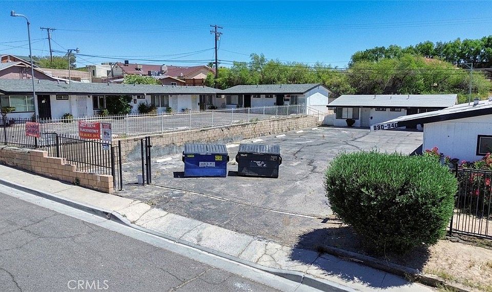 1st image of 518 W Fredricks St
