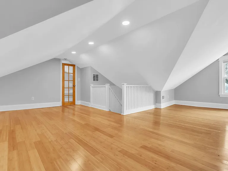 4109 Crittenden St #MAIN — Photo 13