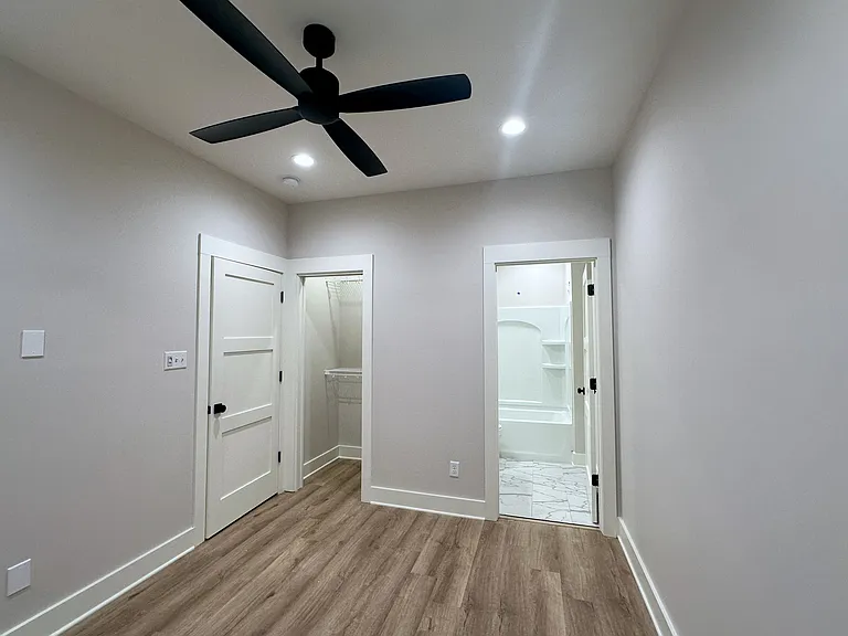 14 Walnut St NE #14 — Photo 17