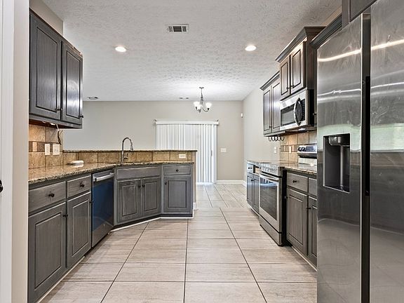 3rd image of 8217 Lantern Ct