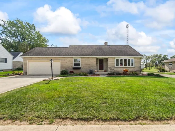 570 W Ward St, Versailles, OH 45380