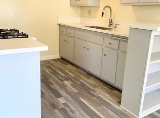 980 W Pine St APT D, Upland, CA 91786