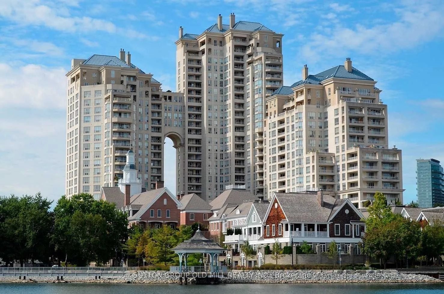 Grand Harbour — Photo 1