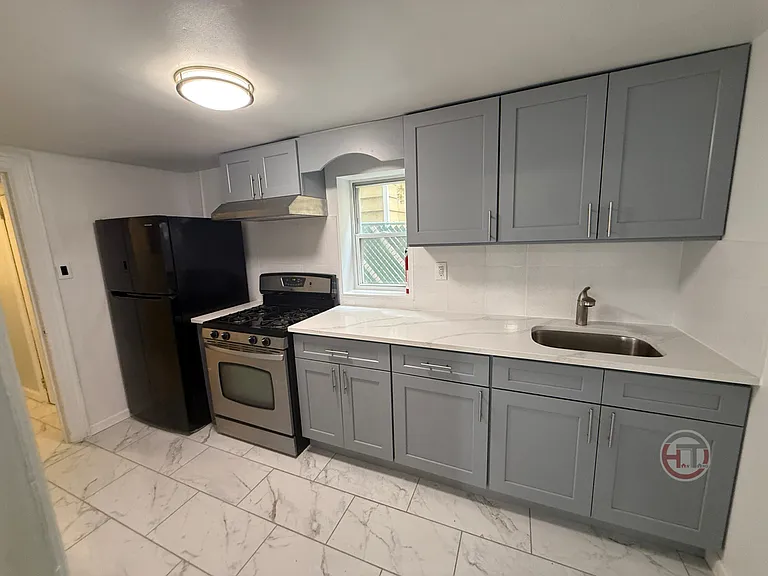 1747 Mahan Ave #1F — Photo 1