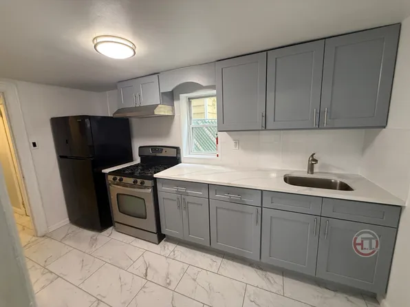 1747 Mahan Ave, Bronx, NY