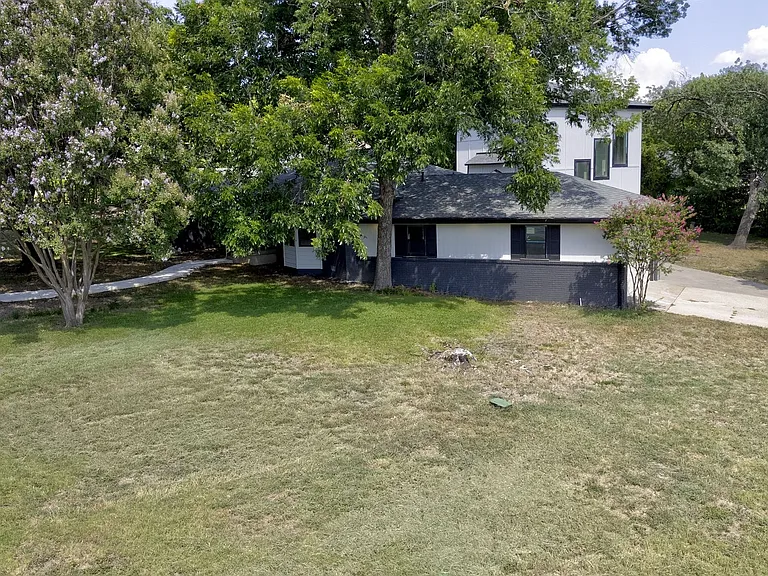 6749 Fortune Rd — Photo 29