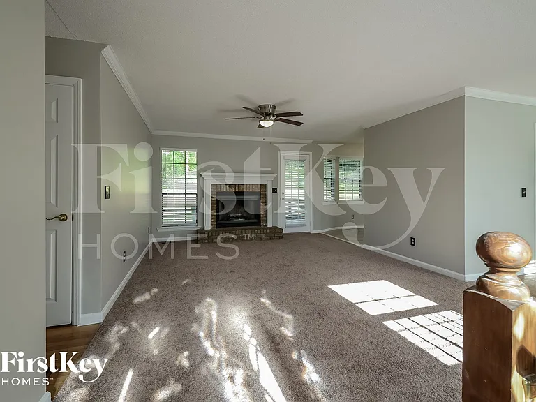 3129 Cedarbrook Ln — Photo 3
