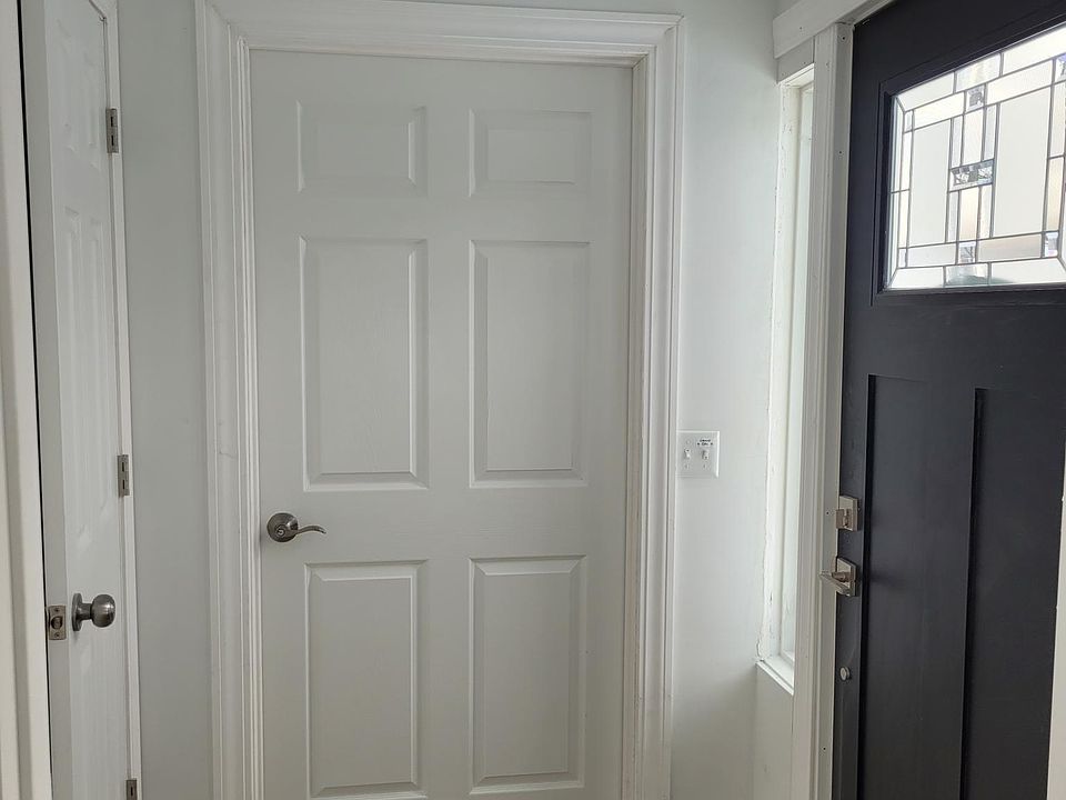 entry to unit