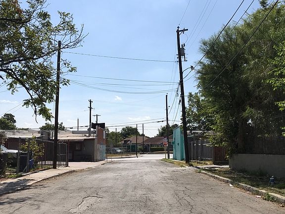 4th image of 106 Dullye Ave