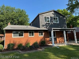 33315 Vista Way, Fraser, MI 48026