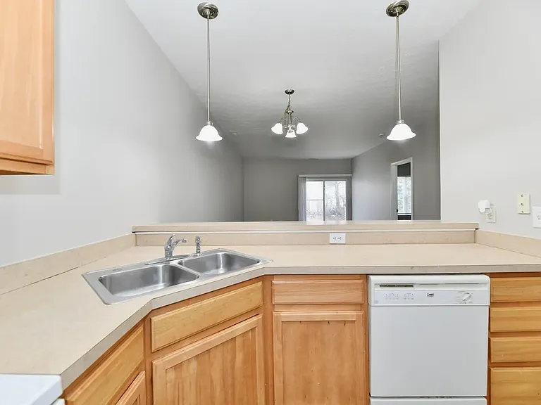 10454 Platinum Dr — Photo 14