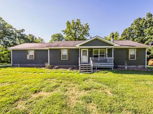 1725 Halifax Settle Rd, Scottsville, KY 42164