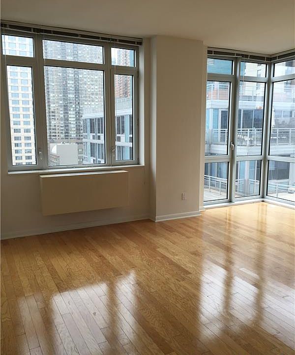 1st image of 229 W 60th St APT 19q