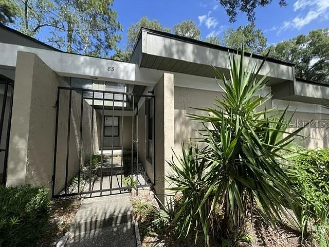 7200 SW 8th Ave #N83 — Photo 1