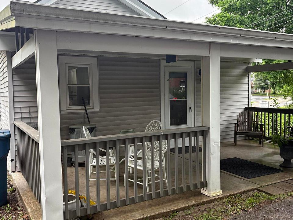 1st image of 513 N Main St
