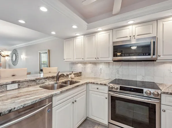 693 Seaview Ct Unit Penthouse 3, Marco Island, FL 34145