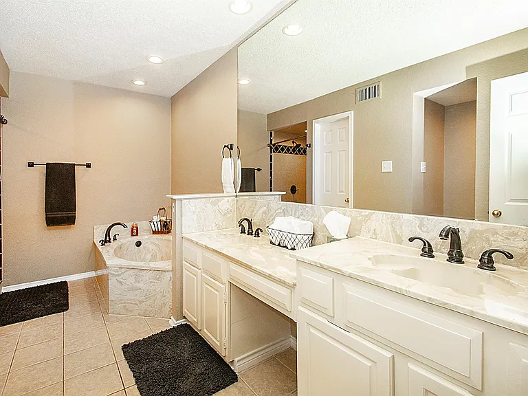 3905 Denham Way — Photo 13