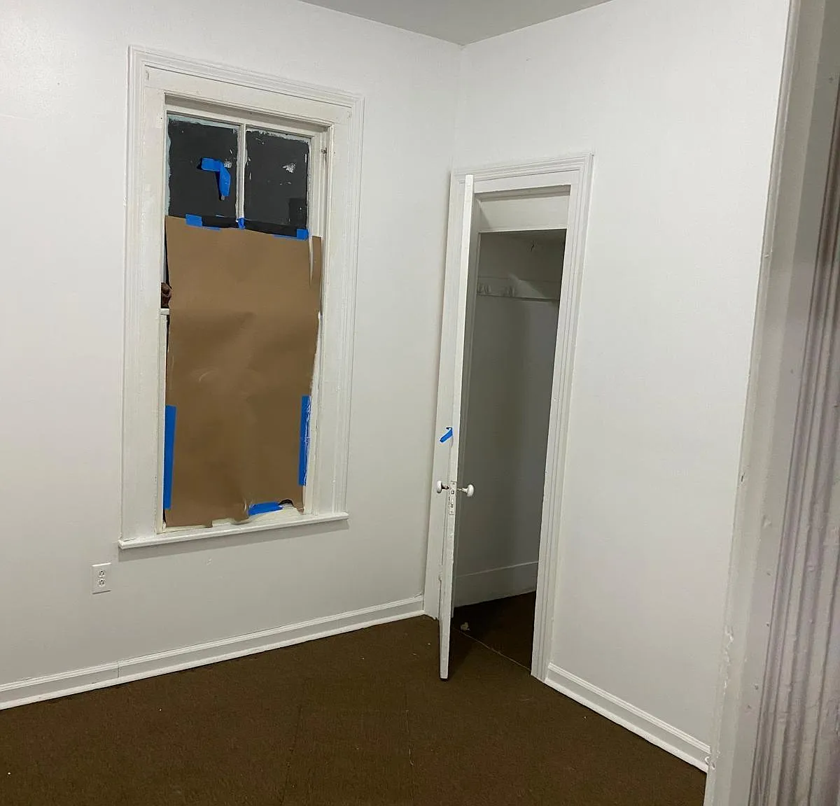 219 Sabine St — Photo 4