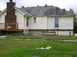 33902 E Corn Spur Rd, Lone Jack, MO 64070