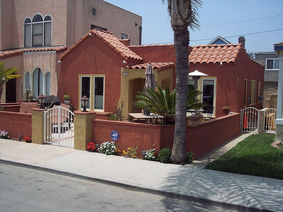 1st image of 241 Covina Ave