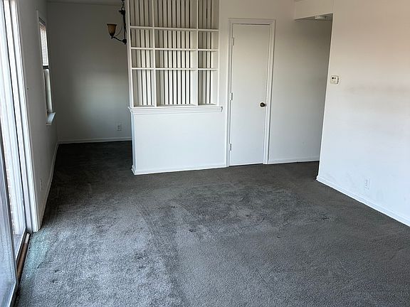 5th image of 694 Robinwood Dr APT D