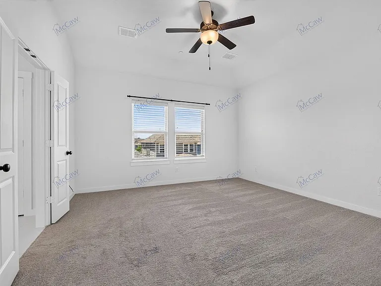 8728 Ice House Dr — Photo 17