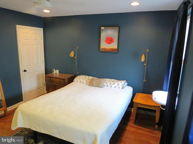 1424 S Orianna St — Photo 7