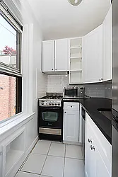 Rented by Barkoff Residential 