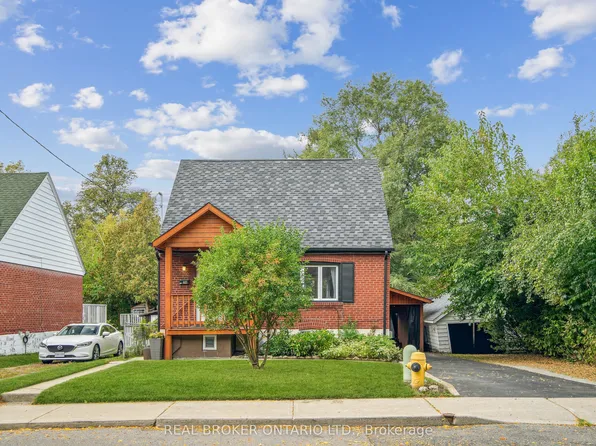 24 Glenburn Ave, Toronto, ON M4B 2X2