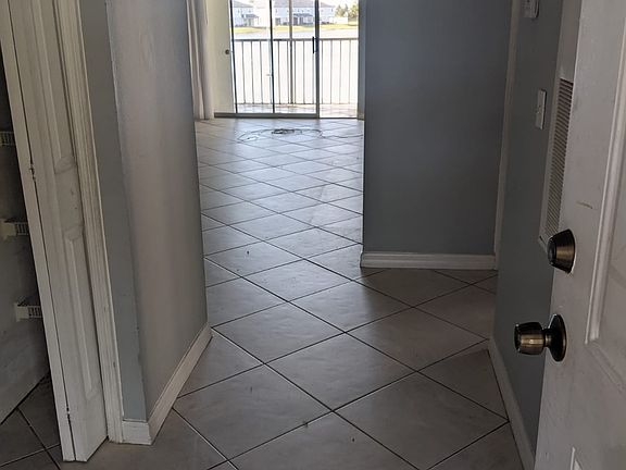 3rd image of 13828 Timberbrooke Dr APT 204-1