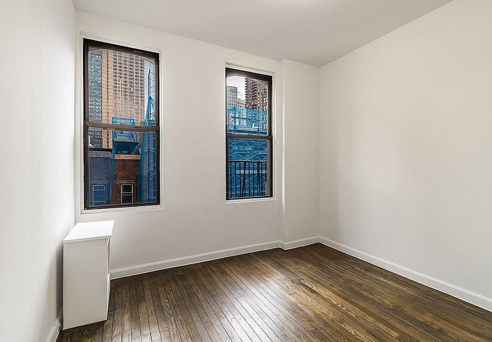 1st image of 341 W 45th St #802
