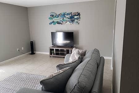 3rd image of 207 Honeytree Ln