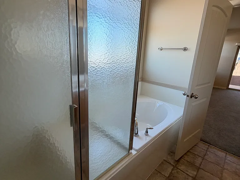 1460 N 400 W — Photo 16