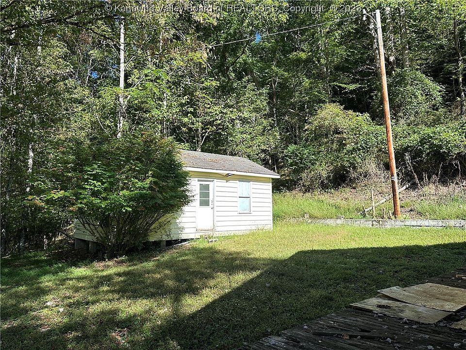 125 E Fork Rd, Harts, WV 25524 Zillow