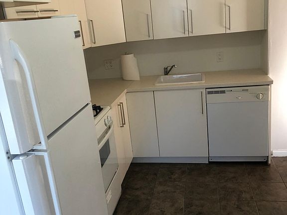 3rd image of 1615 Idlewood Ave