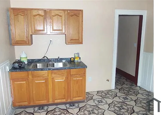 3208 W Juneau Ave — Photo 5