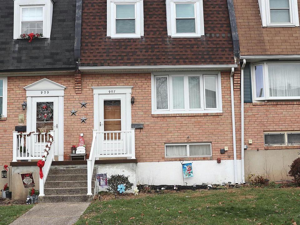 1st image of 907 Oxford Ave