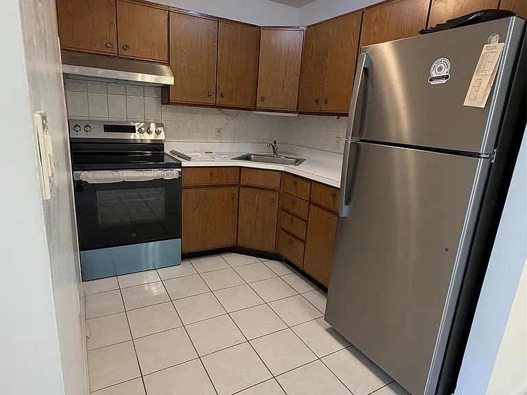 25 Athens Ct — Photo 6