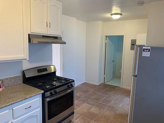 4th image of 343 N Benton Way