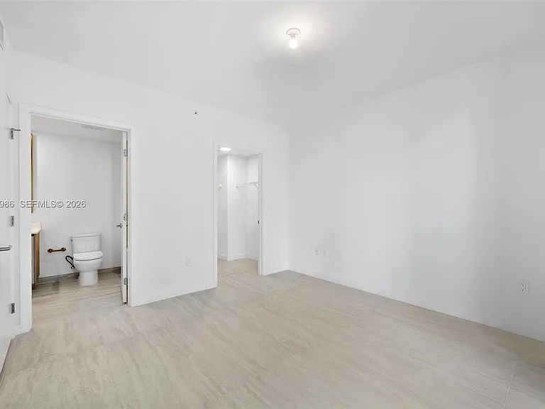 77 SE 5th St #3005 — Photo 14